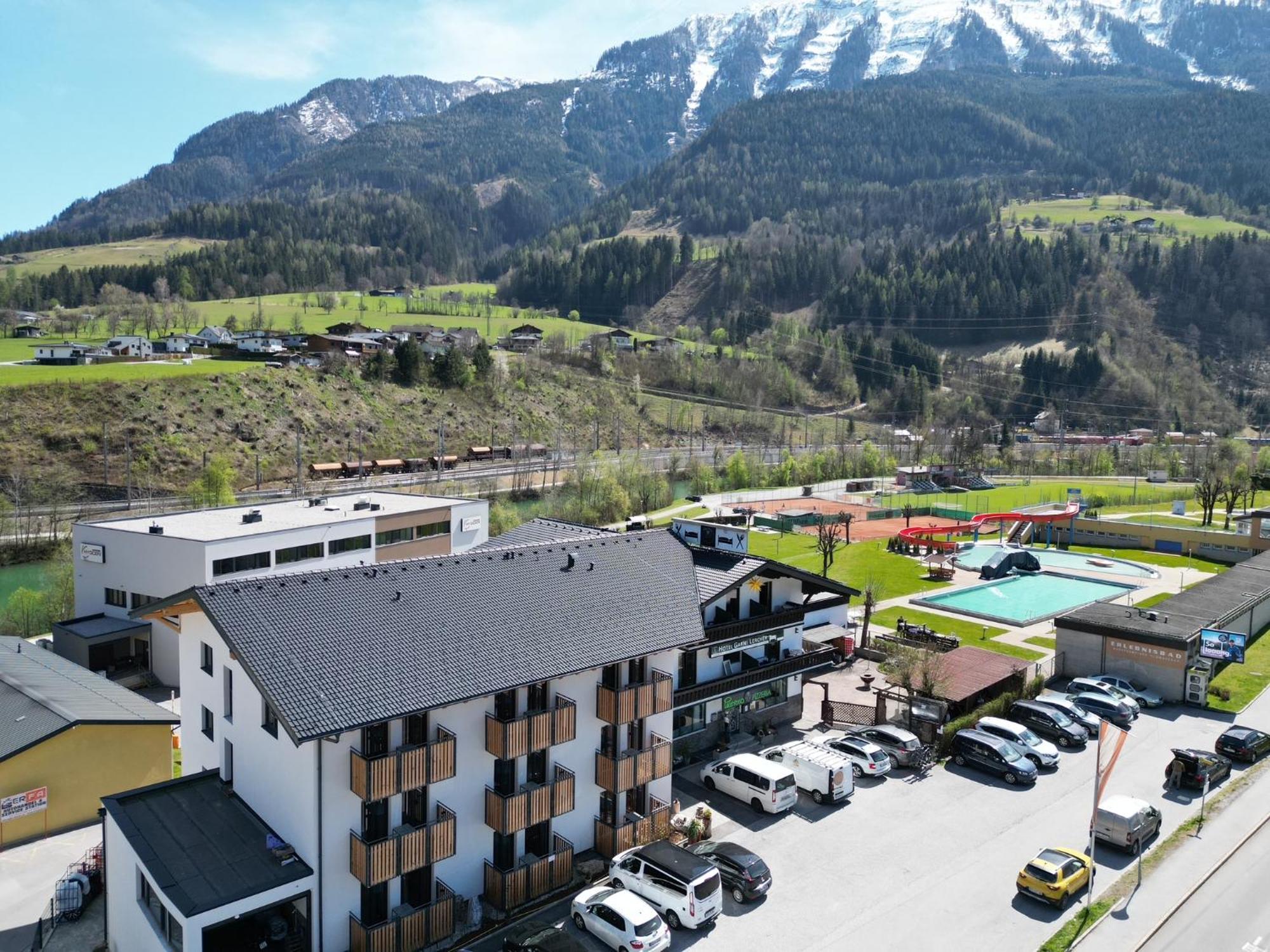 Hotel Lercher Санкт-Файт  Экстерьер фото
